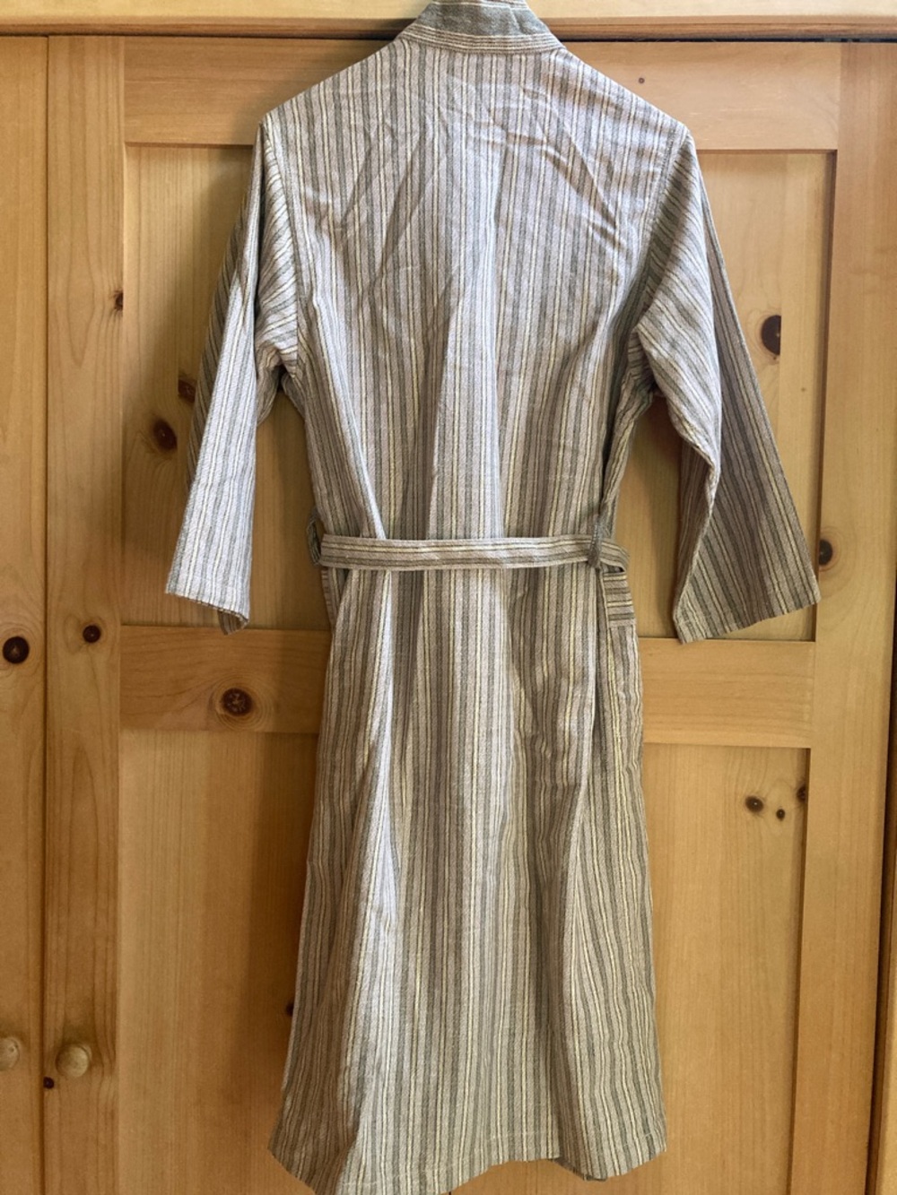 Oddbird Turkish Cotton Robe - Picture 2 of 6